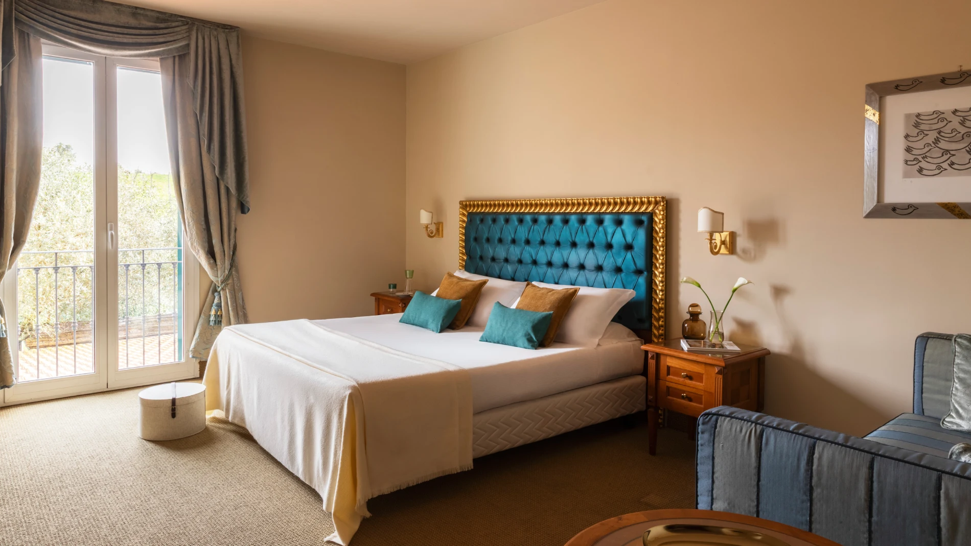 Bright double room with balcony, refined fabrics and relaxing atmosphere for a stay in Liguria - Sarzana Park Hotel, BZAR hotels in Liguria