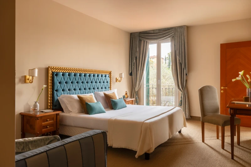 Elegant Superior room with double bed, balcony and refined details for a Liguria holiday between sea and villages - Sarzana Park Hotel, BZAR hotels in Liguria